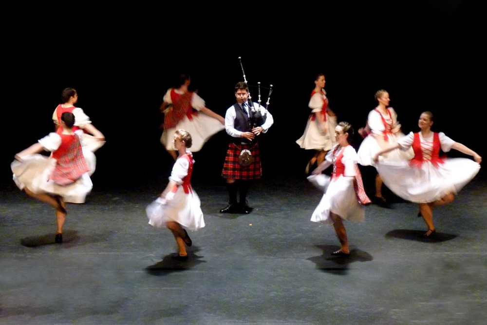 Highland dancers